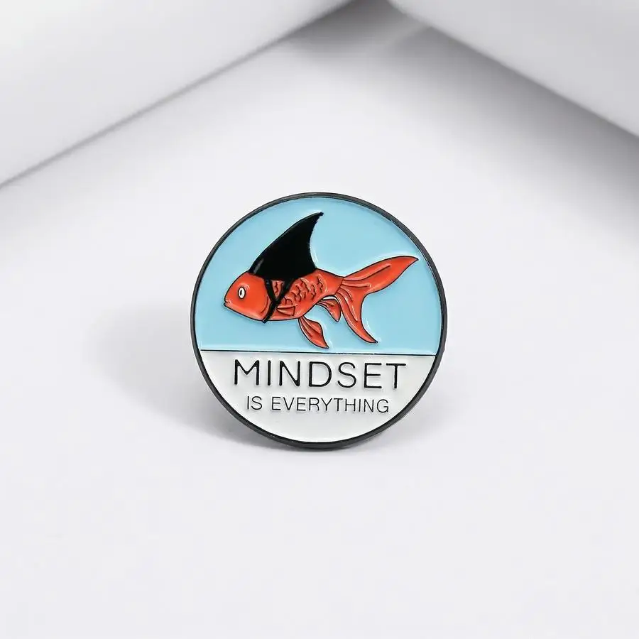 1/5/10/20/50/100pcs Cartoon Circular Koi Pattern Badge, Niche Trend English Short Sentence Badge Funny Positive Mini Items Class