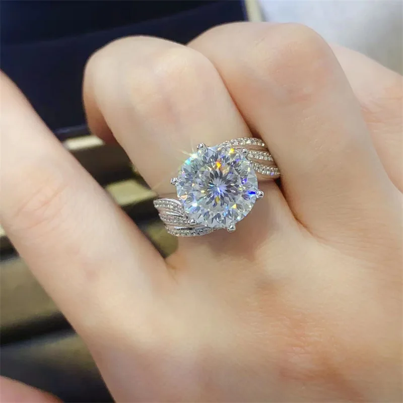 Banquet Moissanite PT950 Platinum 5 Carat Three Lives Fate Ring for Women, luxurious ornament for party dating