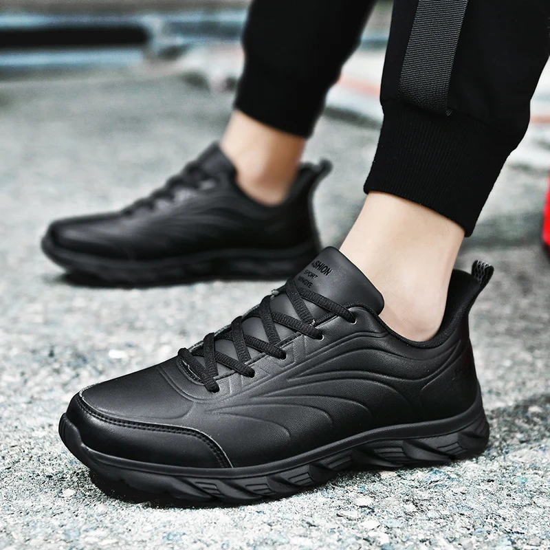 

Men Sports Shoes Leather Wear-Resistant Fashion Lace Up Non Slip Flat Running New Outdoor Fitness Lightweight Sneakers Man