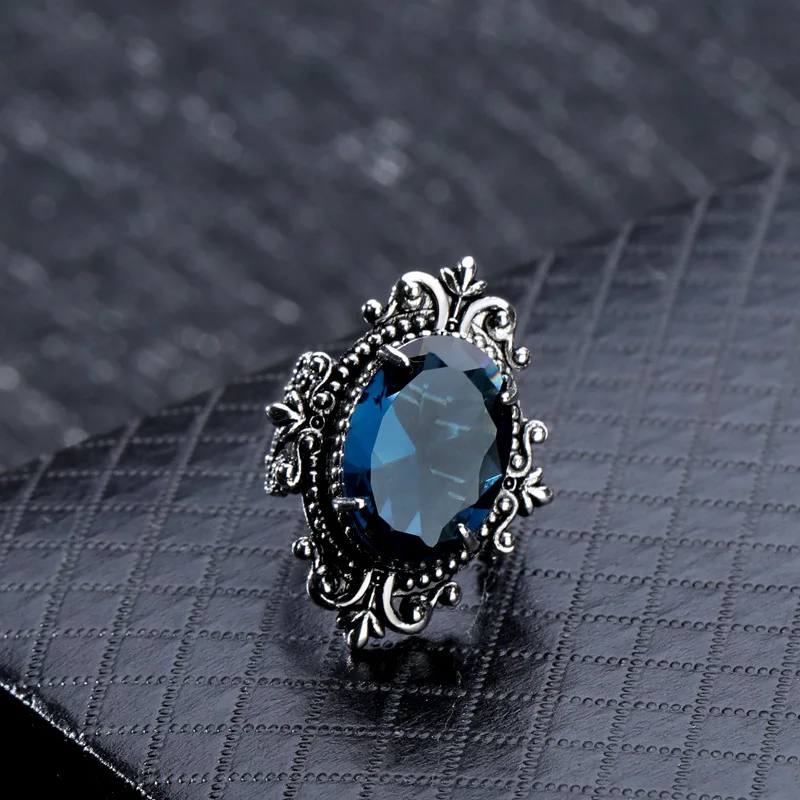 New sea blue Topaz ring retro 925 Thai silver goose egg-shaped ring