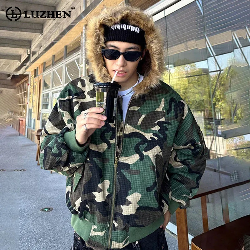 

LUZHEN 2025 Winter New High Quality Camouflage Printed Fur Hooded Parka Coat Men's Fashion Handsome Brushed Liner Jacket JY4863