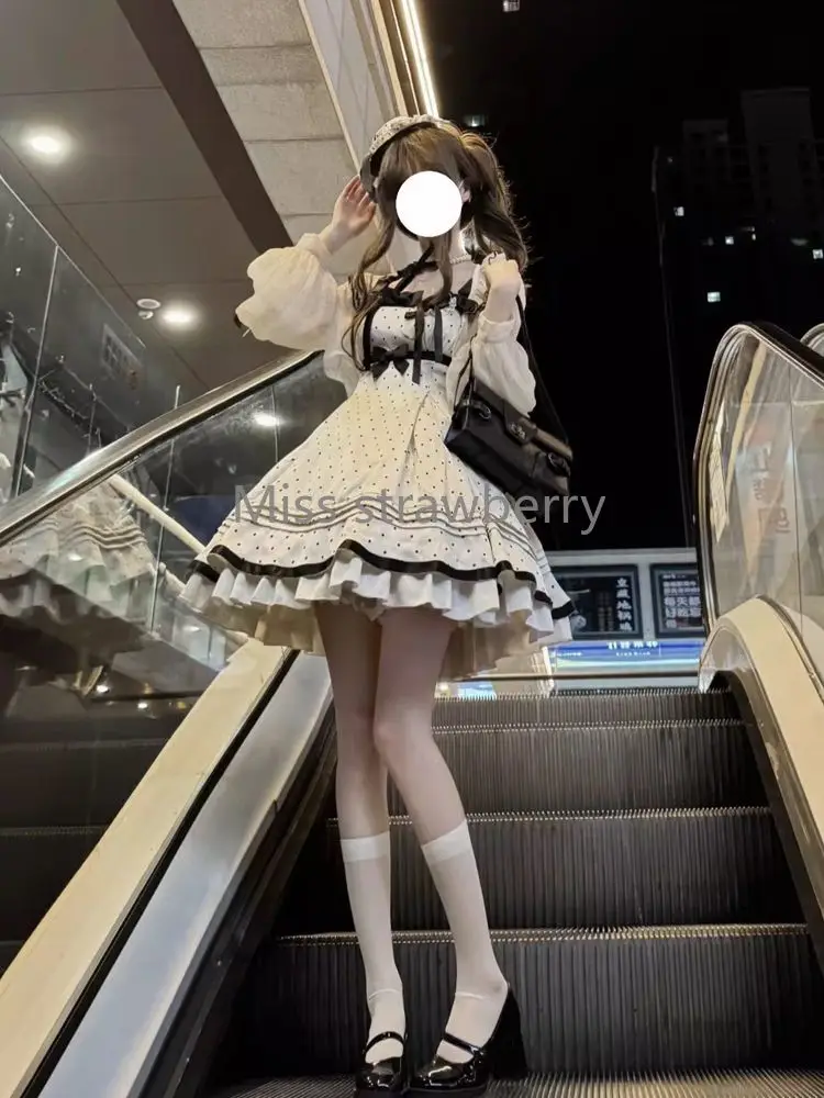 Thumbnail 4 - #70 Lolita Costumes Comparison Guide