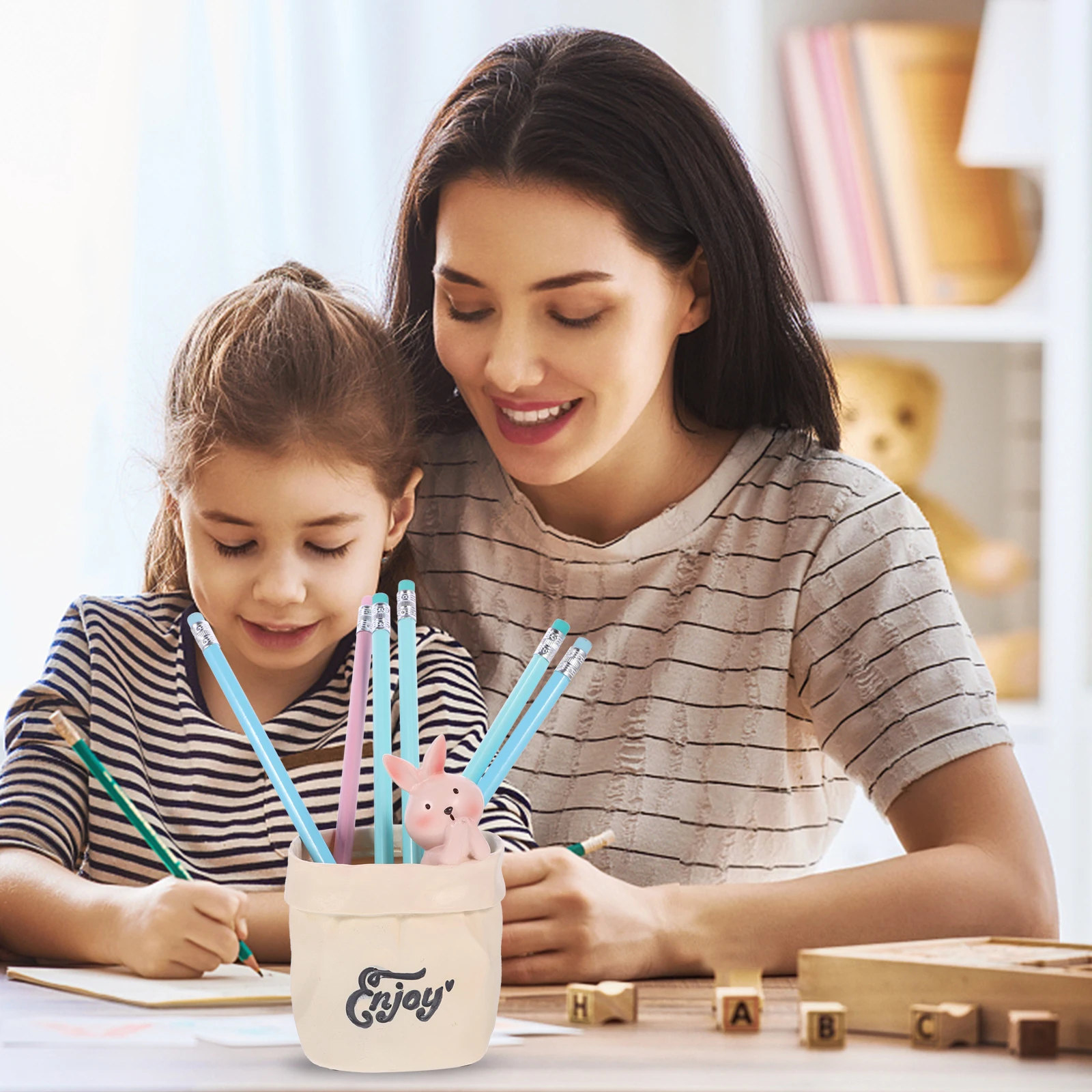 

Rabbit Shaped Resin Pen Holder Multi-Function Desktop Organizer for Home Office School Desk Sundries Storage Decorative Cup