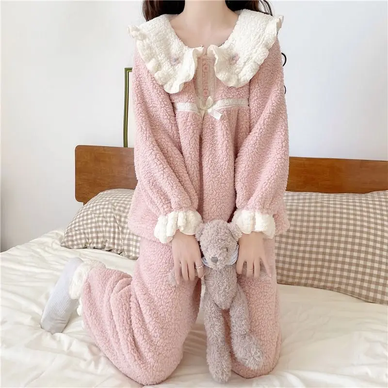 Short Princess Style Doll Collar Coral Fleece Pajamas Flannel Home Suit Set for Winter