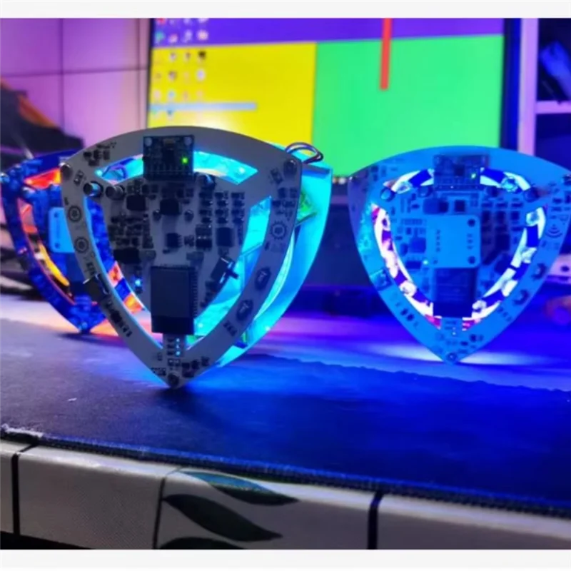 Selbstausgleichendes Lelot-Dreiecksmodell, leuchtendes Ornament, wissenschaftliches experimentelles Werkzeug, eckiger Momentum, Konservierung