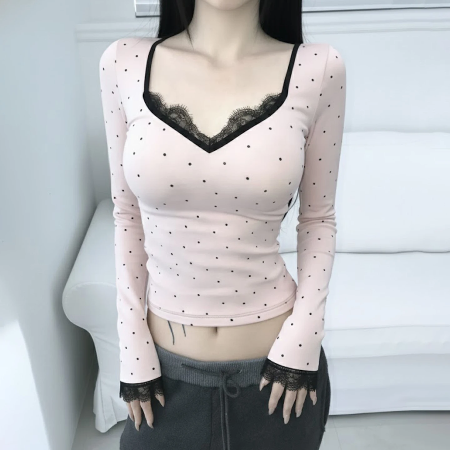 Sweet Polka Dot V-Neck Lace Patchwork Top Women Spring Long-sleeve Tees Korean Casual Tops All Match Coquette Outfits