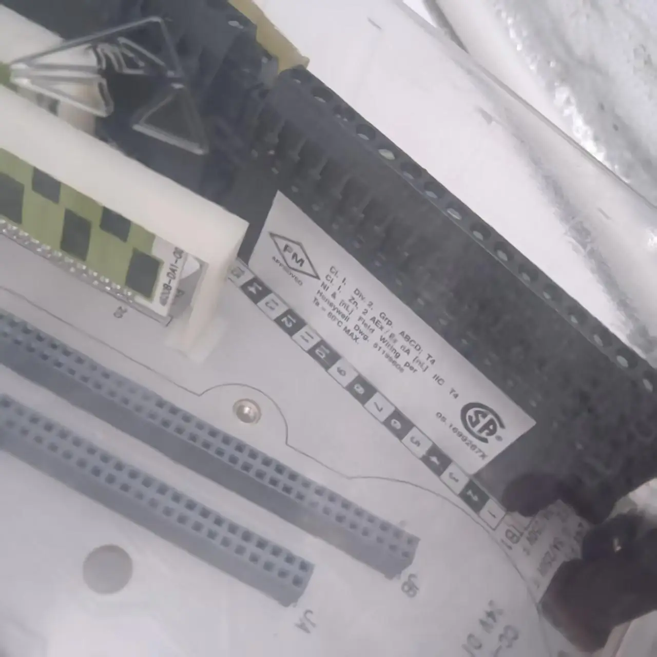 2025 الولايات المتحدة هانيويل هانيويل بطاقة CC CC-TDIL01 بقعة 10 العلامة التجارية الأصلية الجديدة