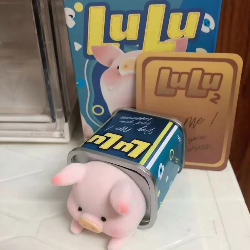 

52 игрушки Lulu Pig Classic Blind Box-модное украшение автомобиля Коллекционная игрушка-модель Милая маленькая свинья Праздничный подарок