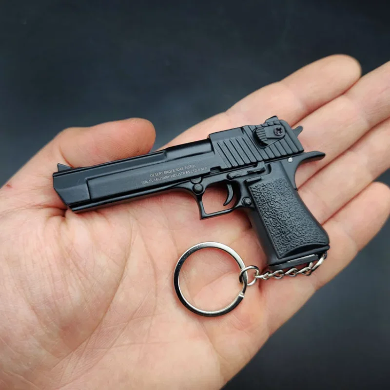 1:3 All Black Body Desert Eagle Metal Miniature Toy Keychain Pendant Can Not Shooting Boy Birthday Gifts