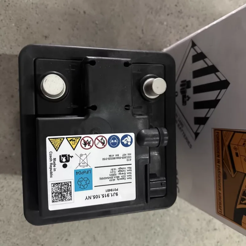 

For Porsche 9J1 TAYCAN 9j1915105 V04015001BA PAD915105 9J1915105NY lithium battery 12V 40ah