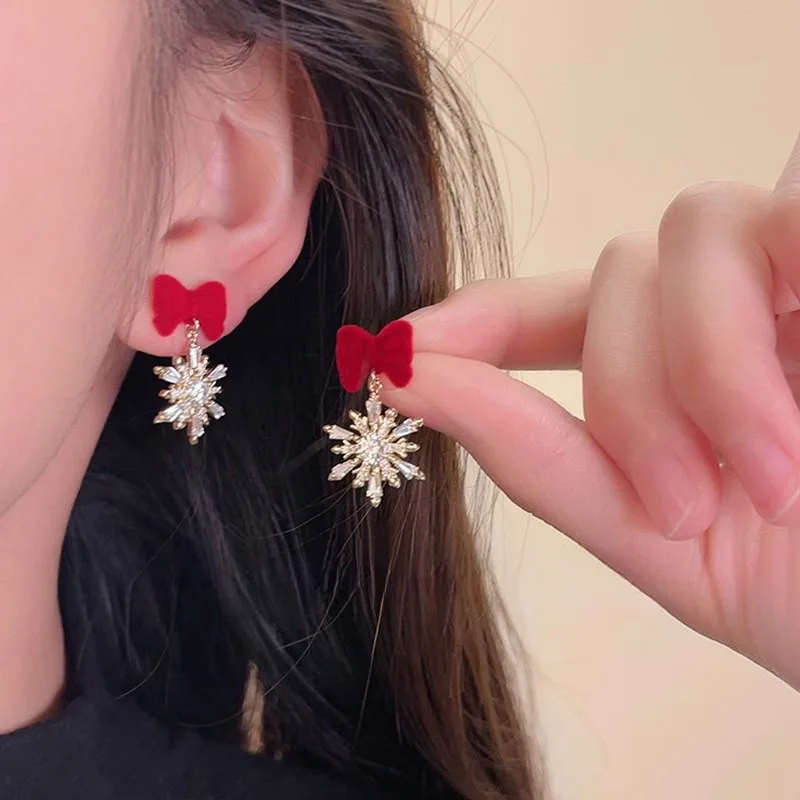 New Sparking Snowflake Red Bowknot Earrings For Women Imitation Pearl Santa Claus Xmas Tree Asymmetrical Earring Party Jewelry