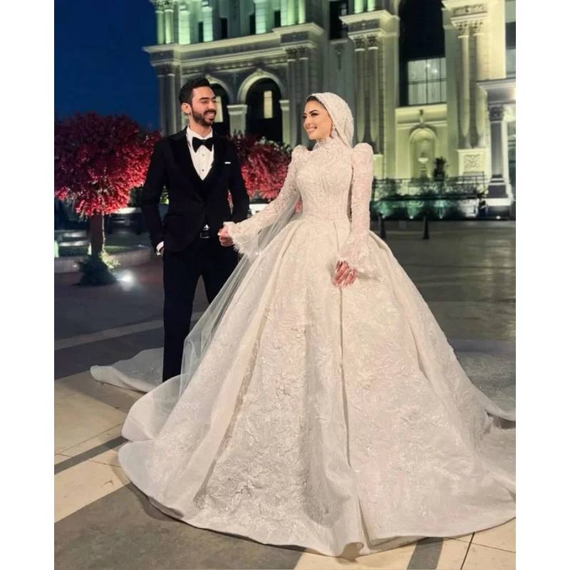 

Customized 2026 White Muslim Style Wedding Dress With High Neck Long Sleeved Satin Appliqu É D Lace Decoration Vestido De Novia
