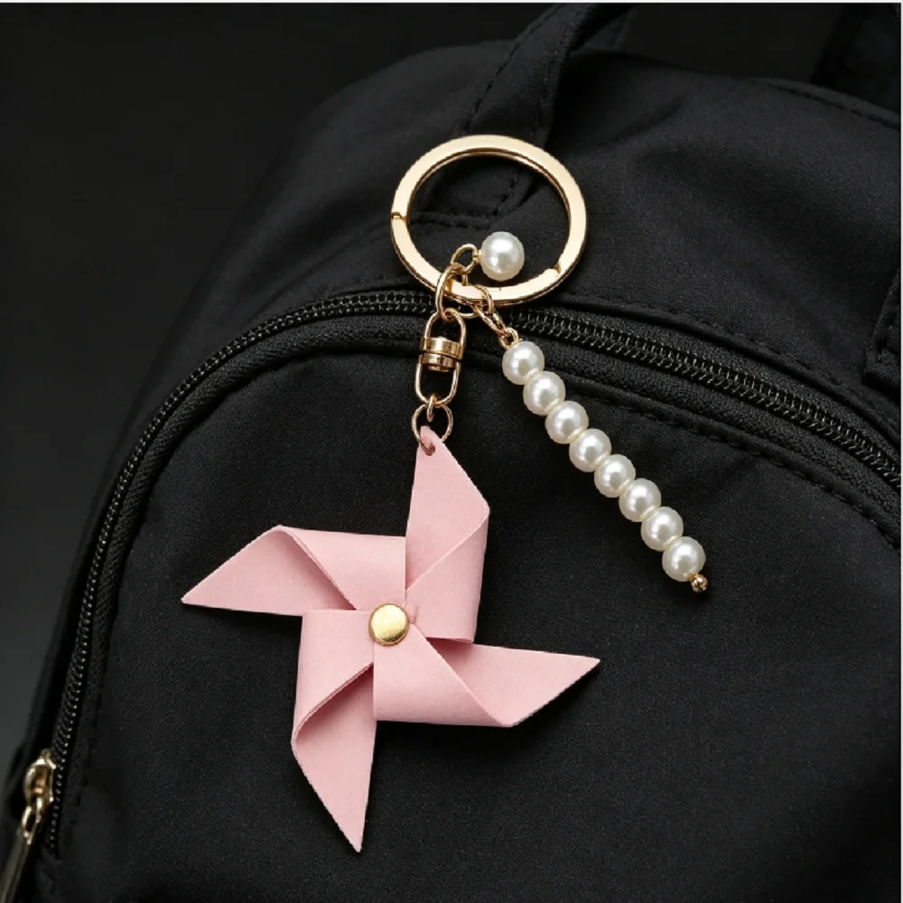

New Small Wind Car PU Leather Keyring Pendant Personalized Cute Cartoon Bag Pendant Key Chain Ring Couple Small Gift Wholesale