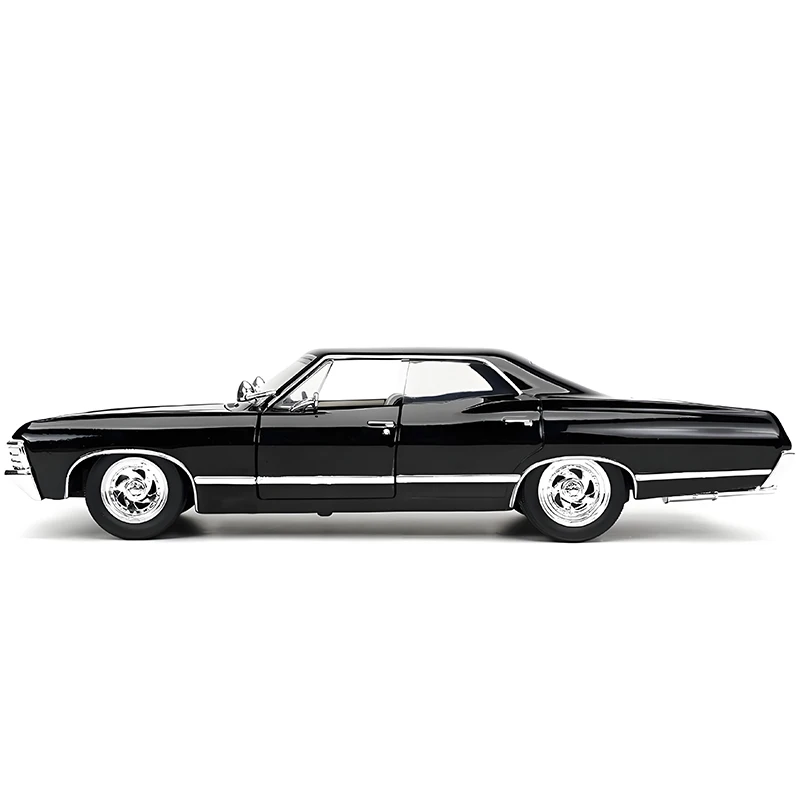 JADA 1:24 IMPALA SS SPORT SEDAN 1967 Alloy Car Diecasts & Toy Vehicles Car Model Miniature Scale Model Car For Children