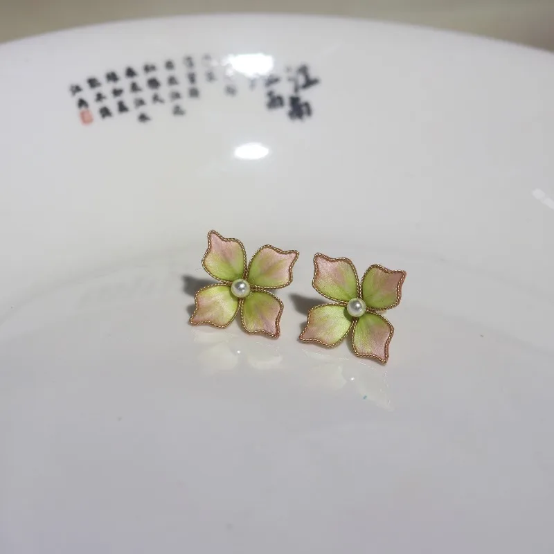 Ancient Chinese Style Velvet Flower Pearl Blossom Ear Studs for Women Hanfu Hair Accessory New Vintage Retro Everyday Wear Gifts