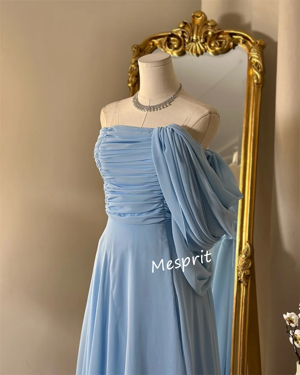 Robe Longue en Mousseline de Soie Plissée, Personnalisée, Style Chinois, Arabie Saoudite, Ligne A, Asymétrique, Épaule Dénudée, sur Mesure, pour Occasions Exquises