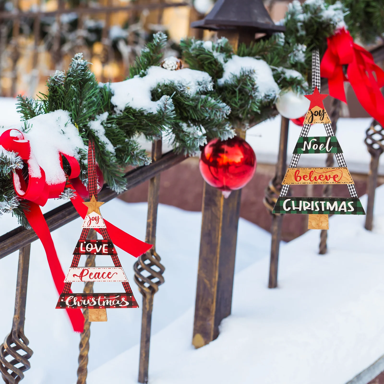 

4pcs Christmas Wooden Ornaments 7.86X5.11X0.31In Rustic Farmhouse Wall Hanging Decor Merry Xmas Door Sign Porch Outdoor Party