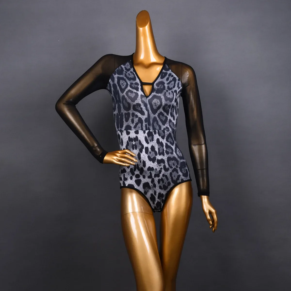 

New Adult Women Latin Dance Tops Long Sleeved T-shirt Stage Competition Dancewear Ladies Sexy Ballroom Dancing Practice Costume