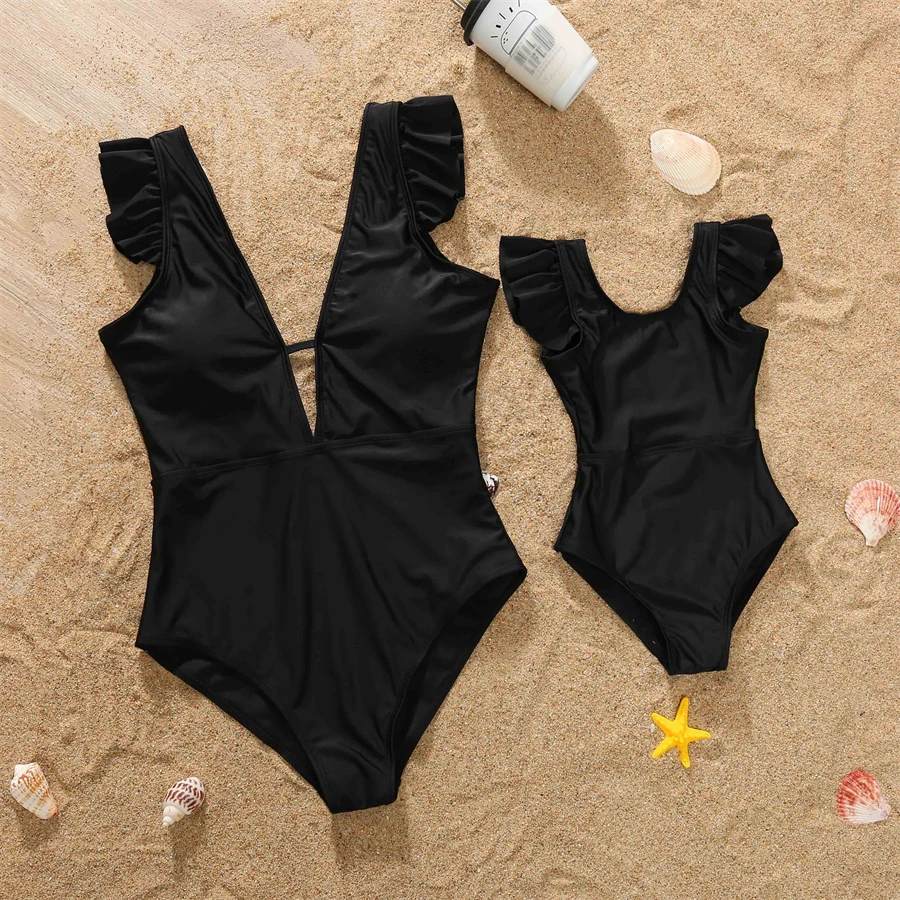 One-Piece Mother Daughter Matching Swimsuits Family Set Ruffled Mom Baby Mommy and Me Swimwear V-Neck Women Girls Bikini Clothes