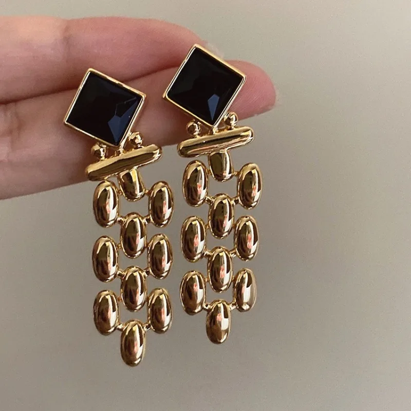 Oval Bead Tassel Earrings 18k Gold Plated Black Stone Drop Earrings Elegant Vintage Statement Earrings Party Jewelry Gift