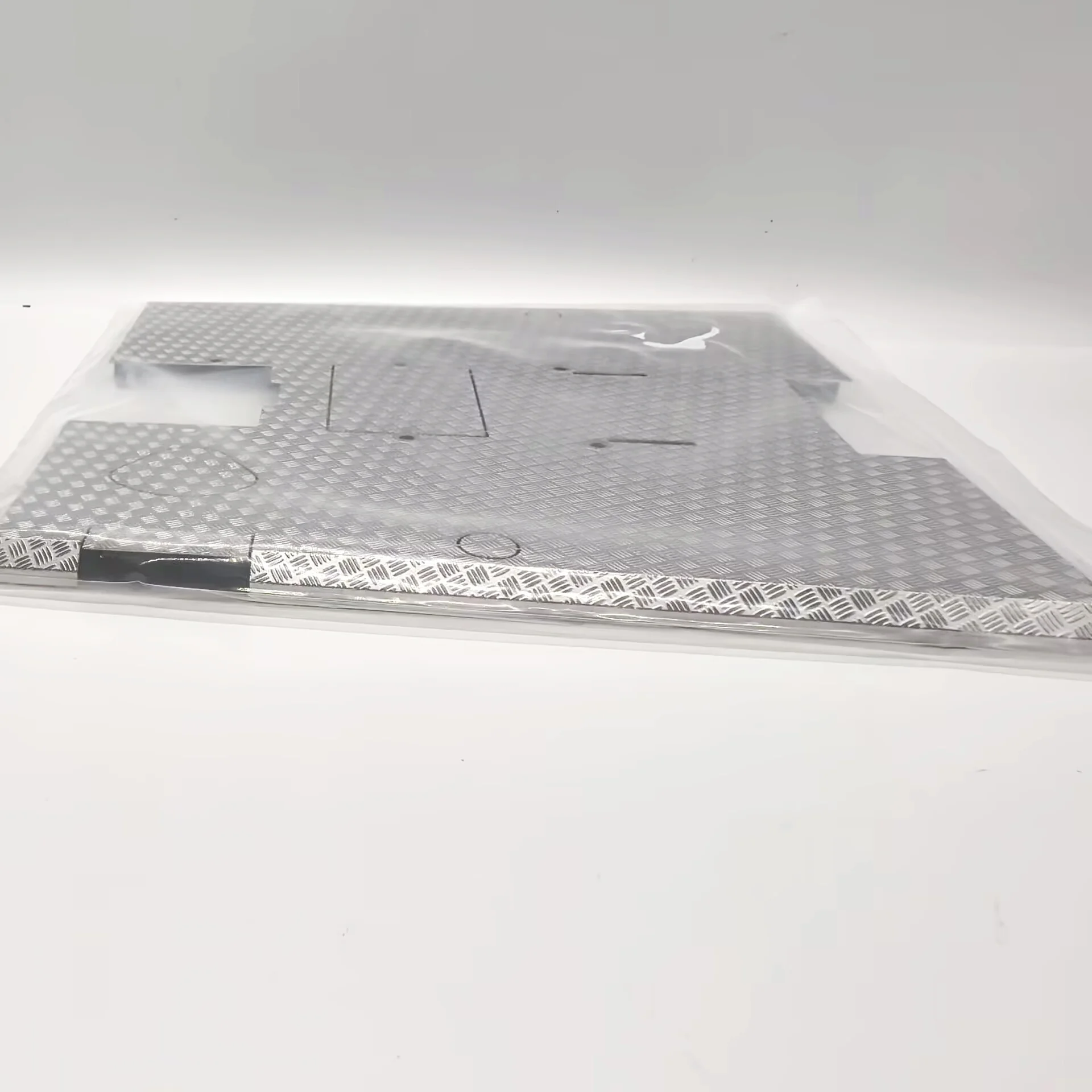 

RC 1/14 1pc Simulated Metal Skid Plate for Tamiya Hydraulic Excavator Loader Dump Truck for SCANIA MAN VOLVO Tripper DIY Parts