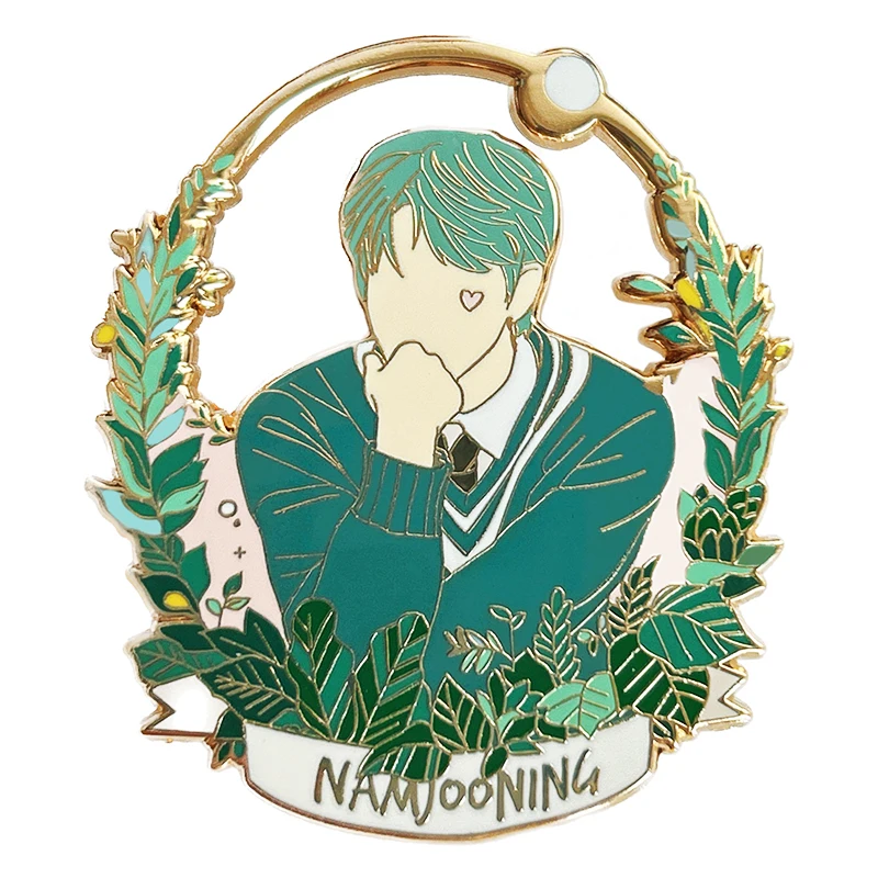 Trader Cartoon Handsome Korean Star Lapel Pin Shades Of Green Green Beautiful Dream Wreath Hard Enamel Gold Metal Badge For Gift