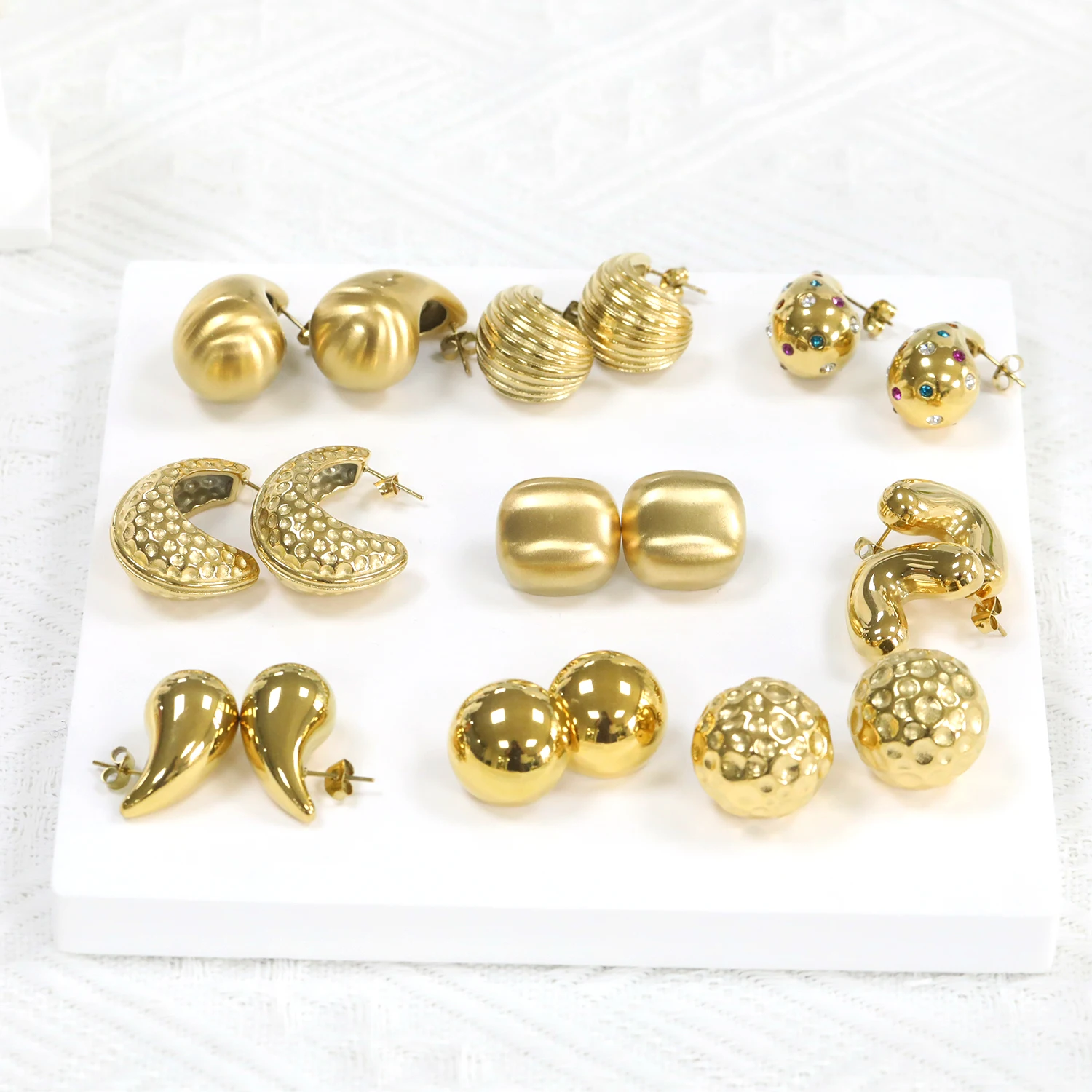 LUXUKISSKIDS Women Round Big Golden Stud Earrings for Party Luxury Water Drop Shape Smooth Chunky aretes Steel Geometric Jewelry
