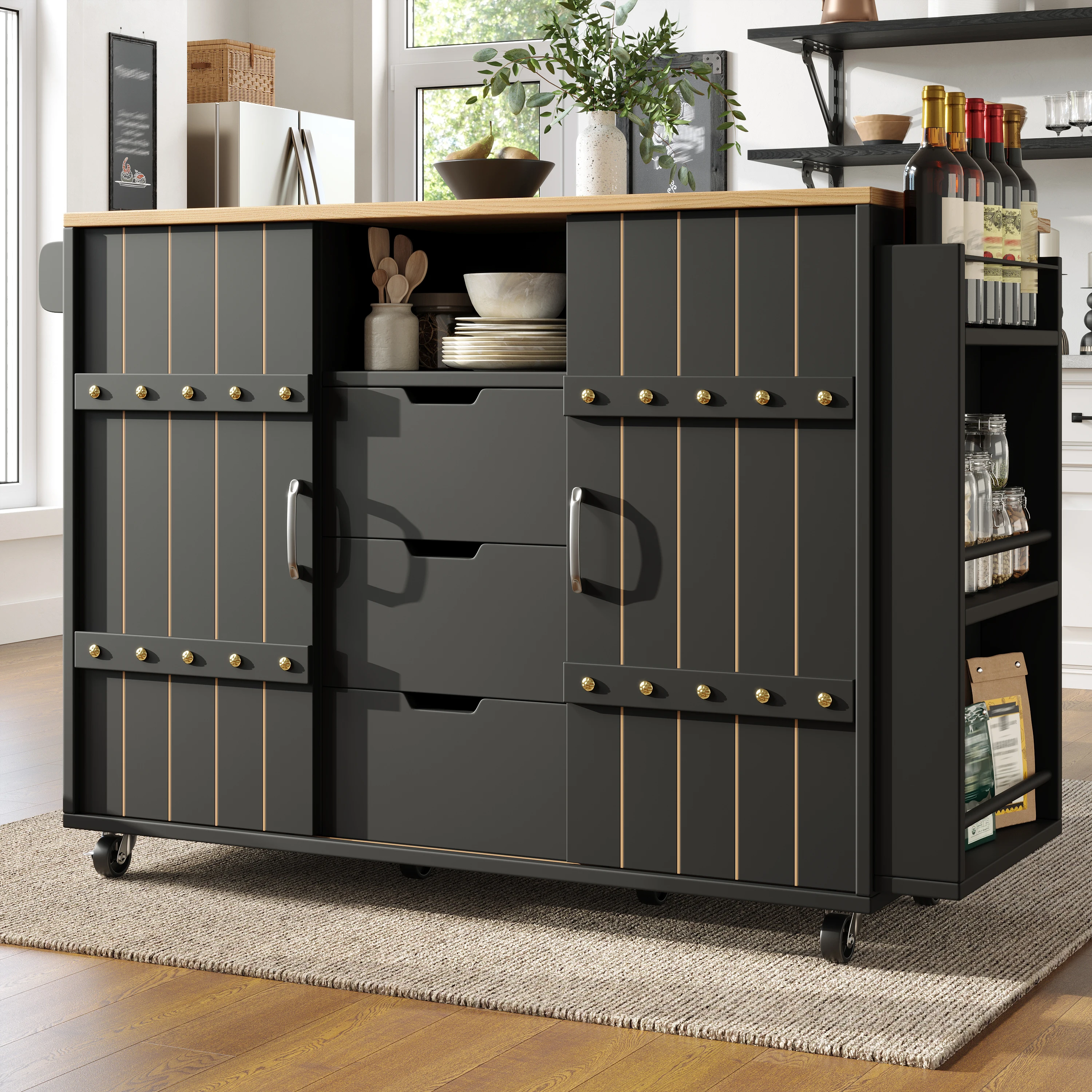 Chariot de cuisine noir avec finition imitation bois, chariot de service roulant avec plan de travail, îlot de cuisine avec porte coulissante et 3 tiroirs, étagère à épices, porte-serviettes et étagères réglables, plateau pliable pour plus d'espace repas, roulettes verrouillables à glissement fluide, structure moderne en MDF