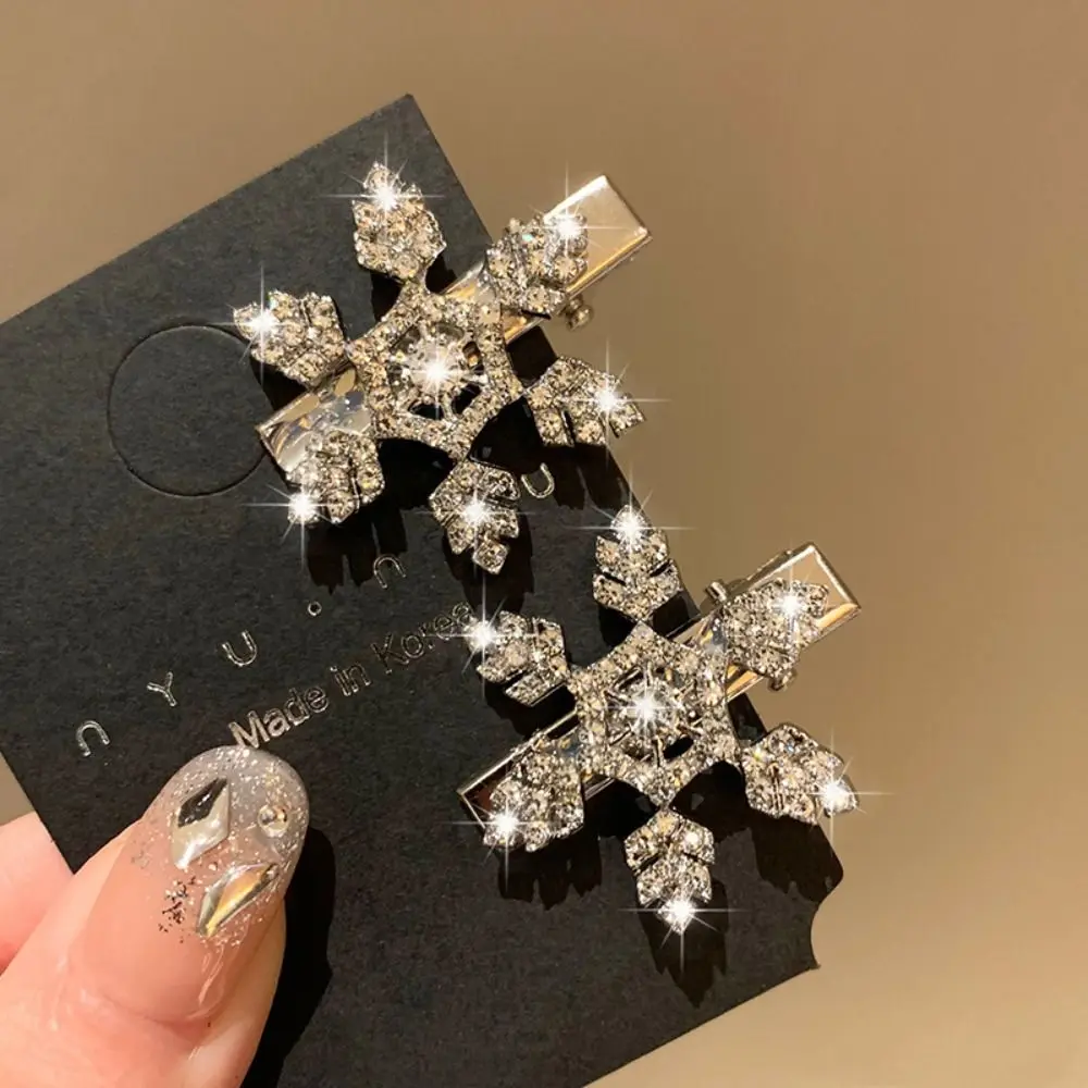 Simple Diamond Rhinestone Snowflake Hairpin เงินคลิปด้านข้างคริสต์มาสคลิปผม Barrettes สไตล์เกาหลี Headwear สาว