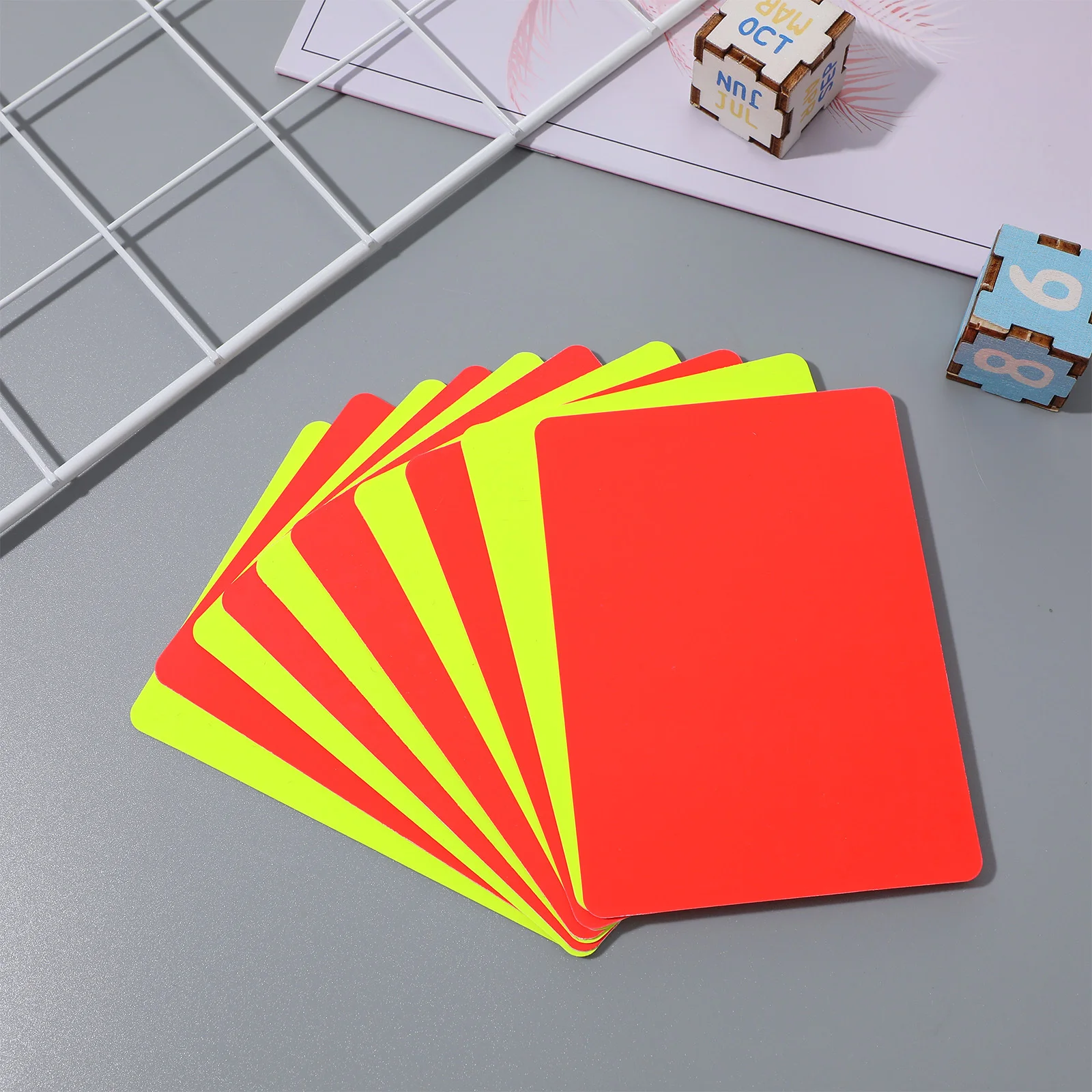 

10pcs Referee Cards Set Red Yellow Judge Cards For Football Soccer Match Portable Professional Referee Kit Sports Accessory