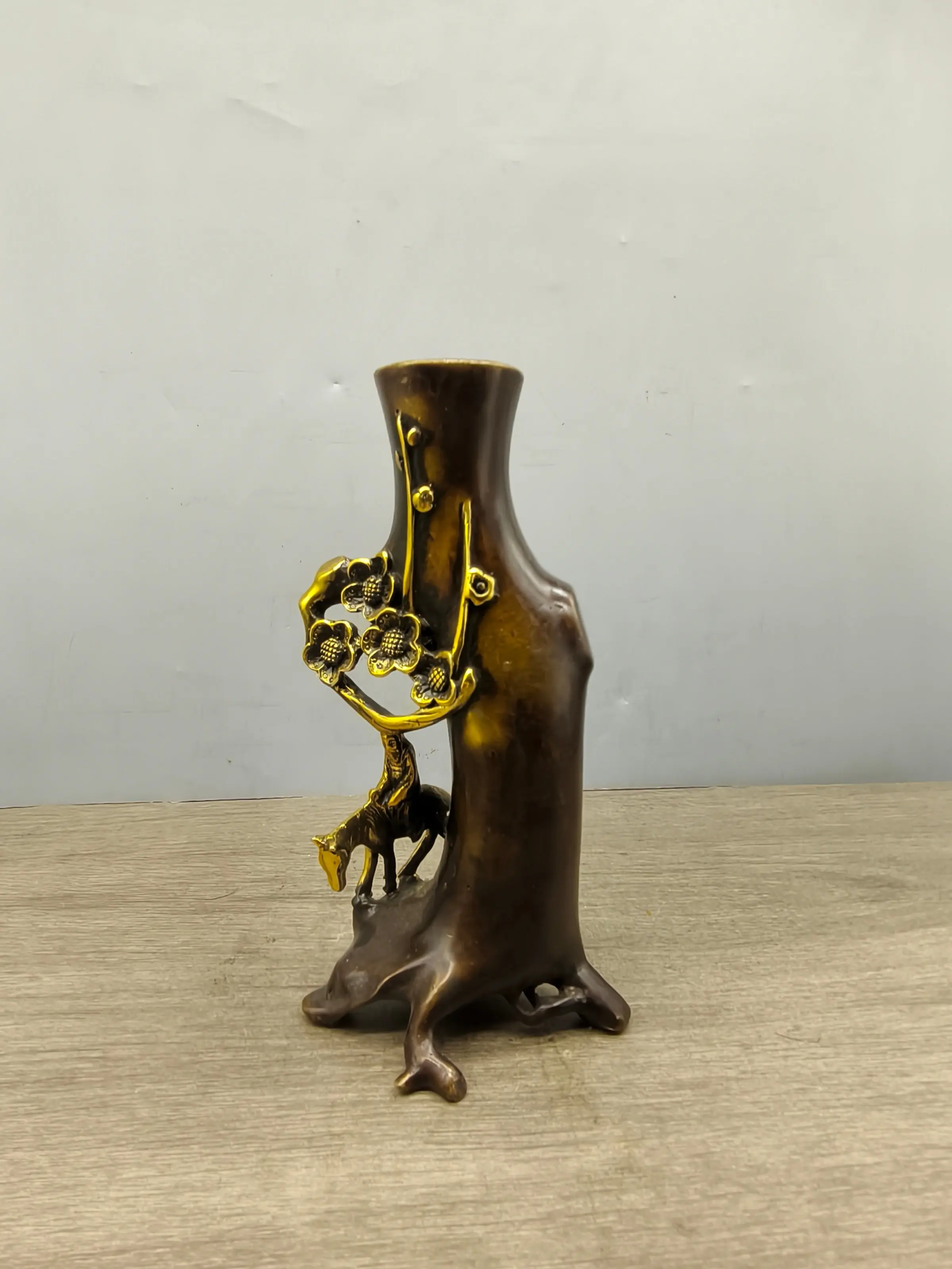 Retro bronze gilded living room porch tree fork pen holder ornaments desk Panasonic decoration for the elderly.