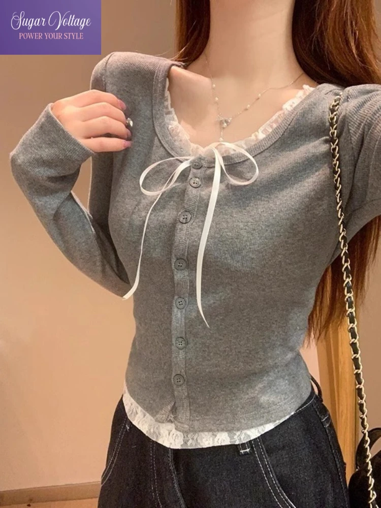 

Осенние новые корейские модные поддельные топы из двух предметов, женские облегающие топы с длинными рукавами, кружевные пуговицы на шнуровке, повседневная элегантная короткая блузка в стиле ретро