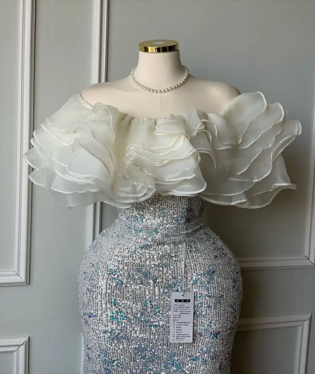 

New Design Fashion Off The Shoulder Tiered Ruffles Evening Dress Glittering Sequins Floor Length Mermaid Prom Party Dress