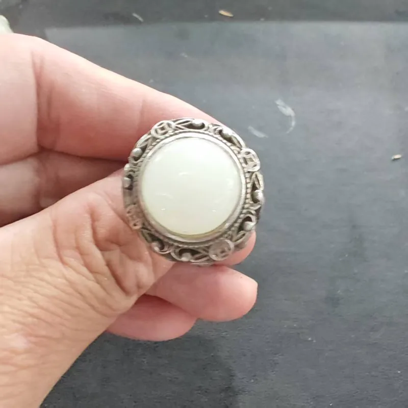 Vintage Silver‑Tone Hollow Scroll Ring Oval Imitation Jade Stone Retro Chinese Open Adjustable Unisex Finger Jewelry