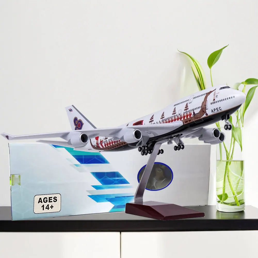 

New 1:150 Scale B747 Plane Model Thai Airways Dragon Boat Airplane Resin Aircraft Model for Collection Display Gift for Collecti