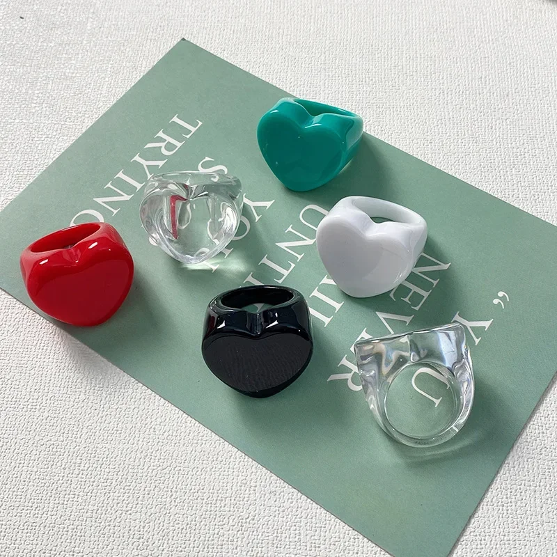 Anillos de corazón en resina acrílica para niña tono melocotón - imagen 2