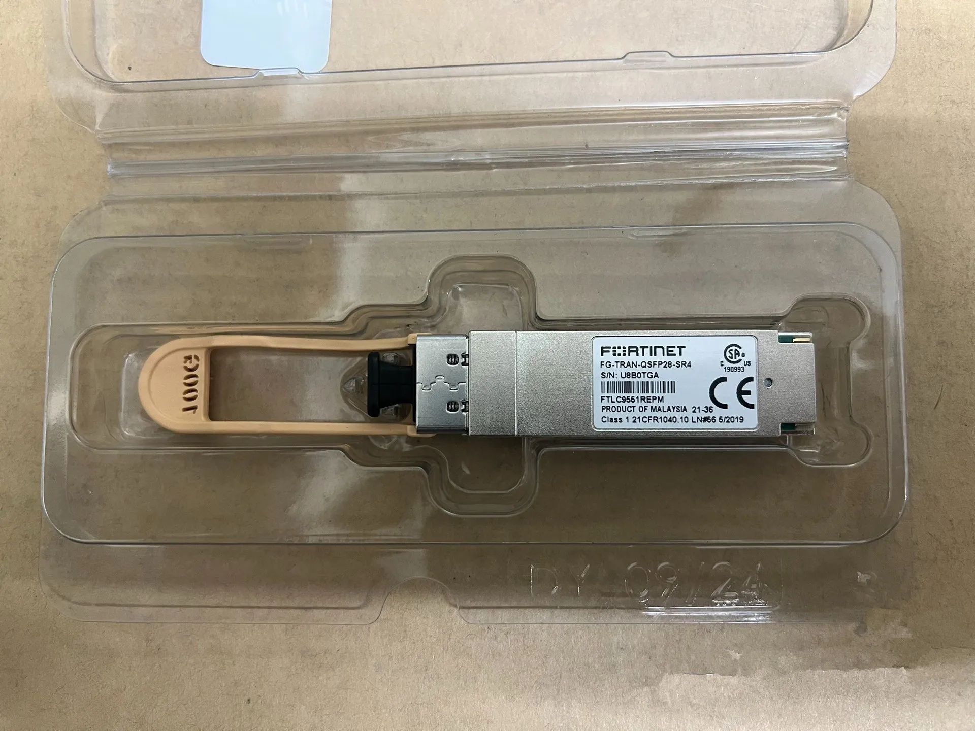 Original New FORTINET Fiber Transceiver 100G QSFP28 FG-TRAN-QSFP28-SR FTLC9558REPMFTN 100GB QSFP  Optical Fiber