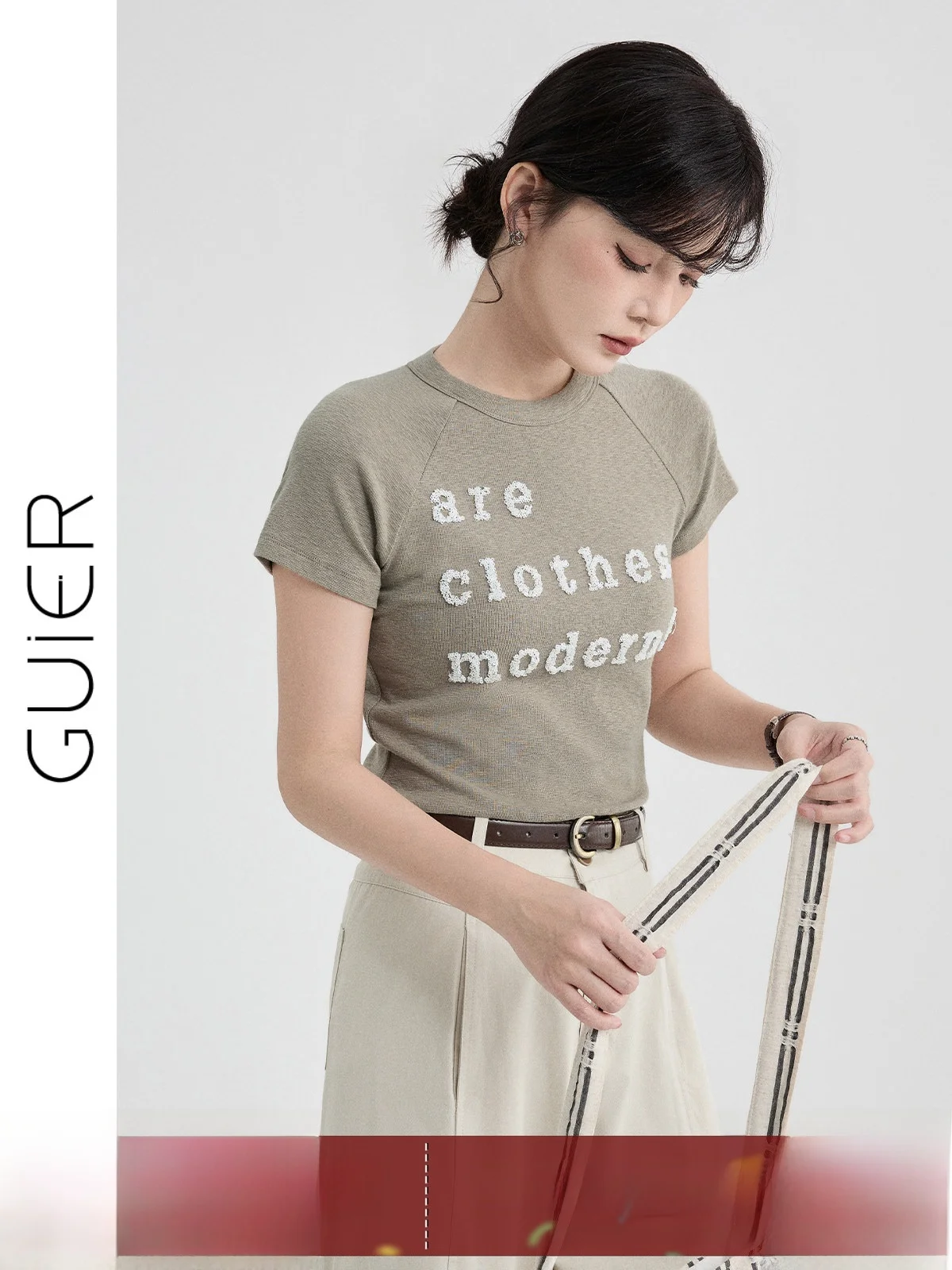 

Guier Casual Style Short Sleeve T-Shirt Women's Slim Fit round Neck Top Letter Print Fashionable Summer New Arrival