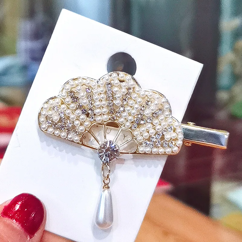 Sweet Rhinestone Hair Clips for Girls Pearl Crystal Duckbill Clip Women Ponytail Barrettes Fashion Hairgrip Hair Accessories