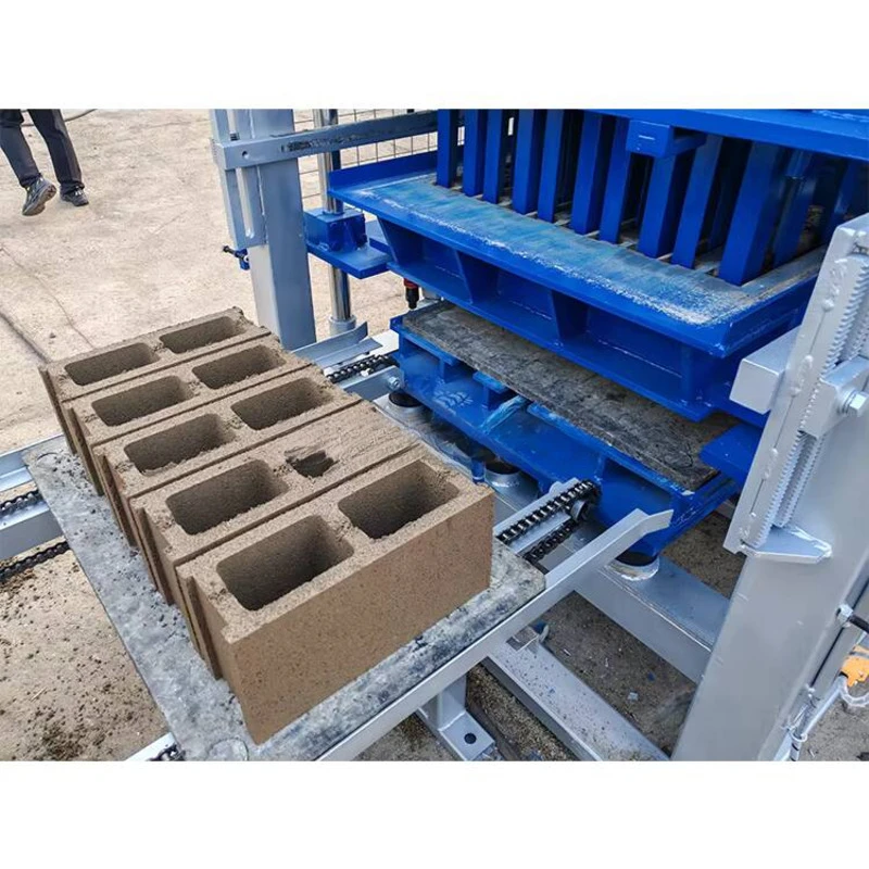 

QT4-15 Hollow Block Brick Making Machine For Sale Mobile Hydraulic Cement Brick Press