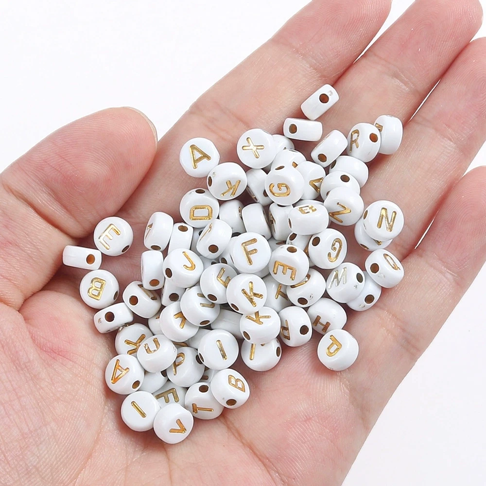 200-500pcs/Lot 7MM 26 English Alphabet Letter Round Acrylic Letter Bead Gold Font White Background DIY For Jewelry Making Chain