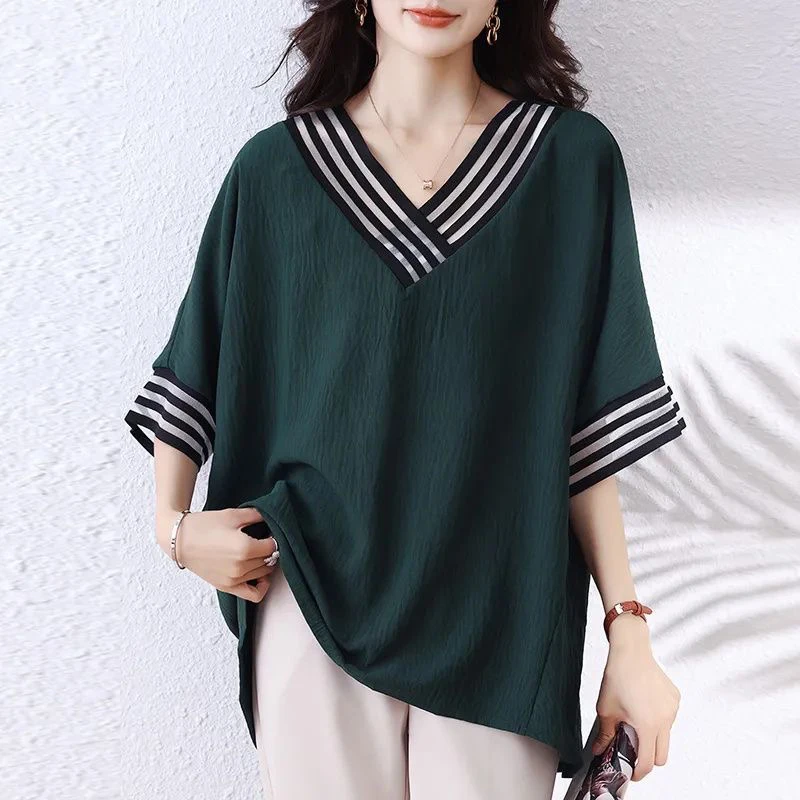 8114 large v-neck green