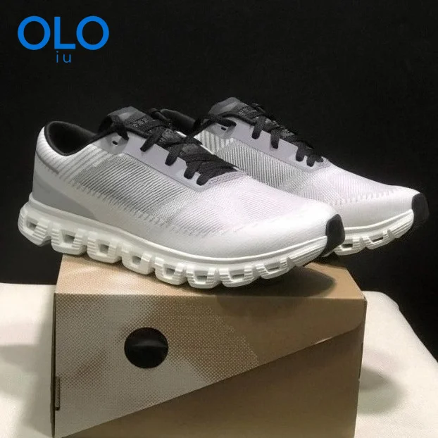 Scarpe da corsa con sistema di ammortizzazione per l’uso all’aperto, realizzate in tessuto traspirante, ideali per lo sport, adatte sia a uomo che a donna.