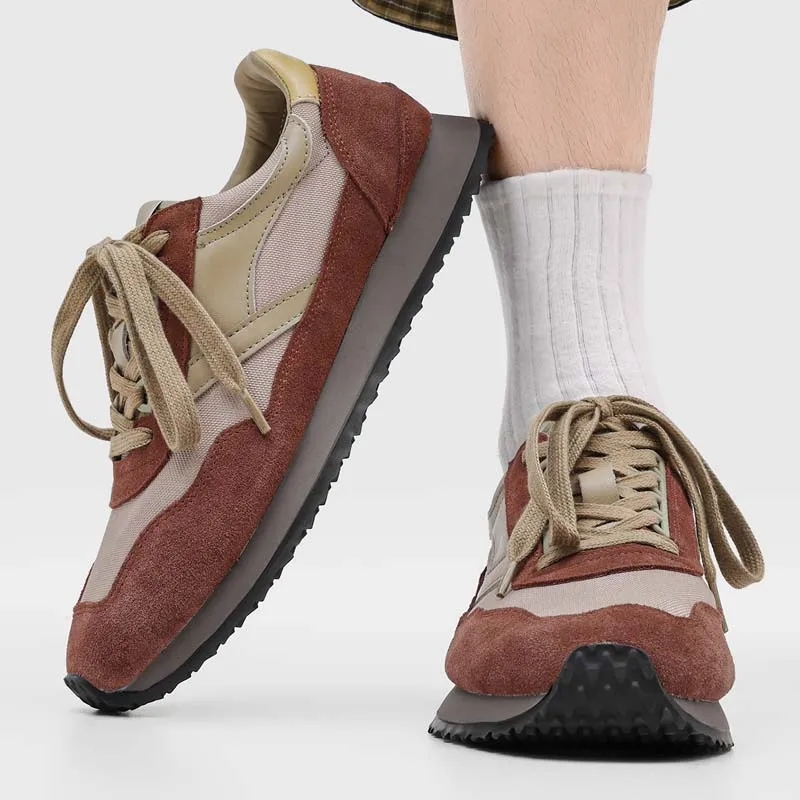 New Splicing Mesh Men Retro Sports Style Running Shoes Thick Soled Anti Kick Anti Slip Color Blocked Casual Shoes