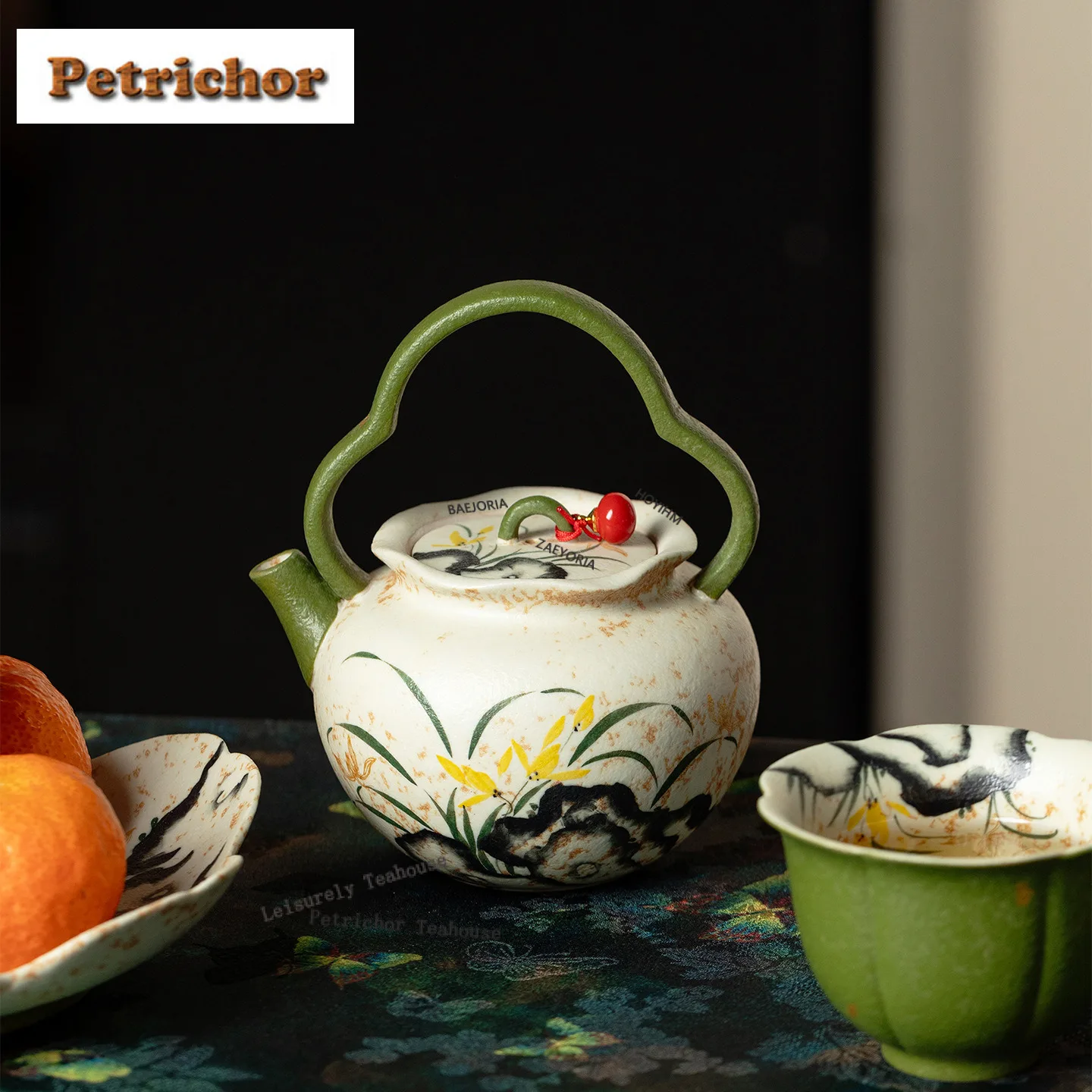 

160ml Hand-painted Orchid Lifting Handle Teapot Vintage Tea Infuser Pot Tea Maker Kettle With Filter Tea Services Ornaments