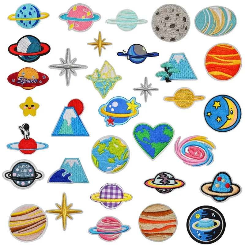 Colorful Planet ricamo Patch Cartoon Earth Badge Stars Moon Celestial Body Appliques adesivi in tessuto termoadesivo per bambini