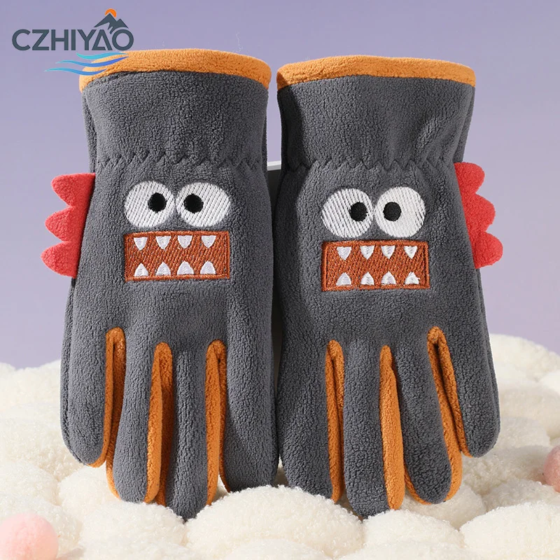 

CZHIYAO Youngsters Thermal Glove Touchscreen Compatible for Boys Girls Cold Weather,Outdoor Activities,Young Cyclists,Running