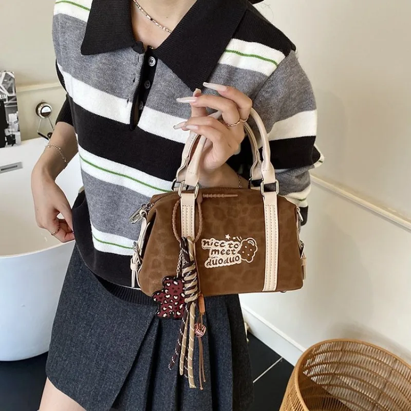 

Fashionable Cruise Ship Approved Bag For Women Deck Friendly Crossbody For Ocean Voyages And Sailing