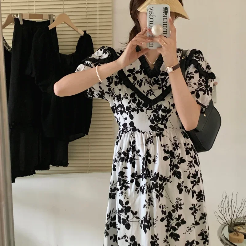 Loose Retro French Floral Dress 2024 Summer Korean Chic Slim Waist Vestidos Temperament V-neck Design Puff Sleeve A Long Skirt