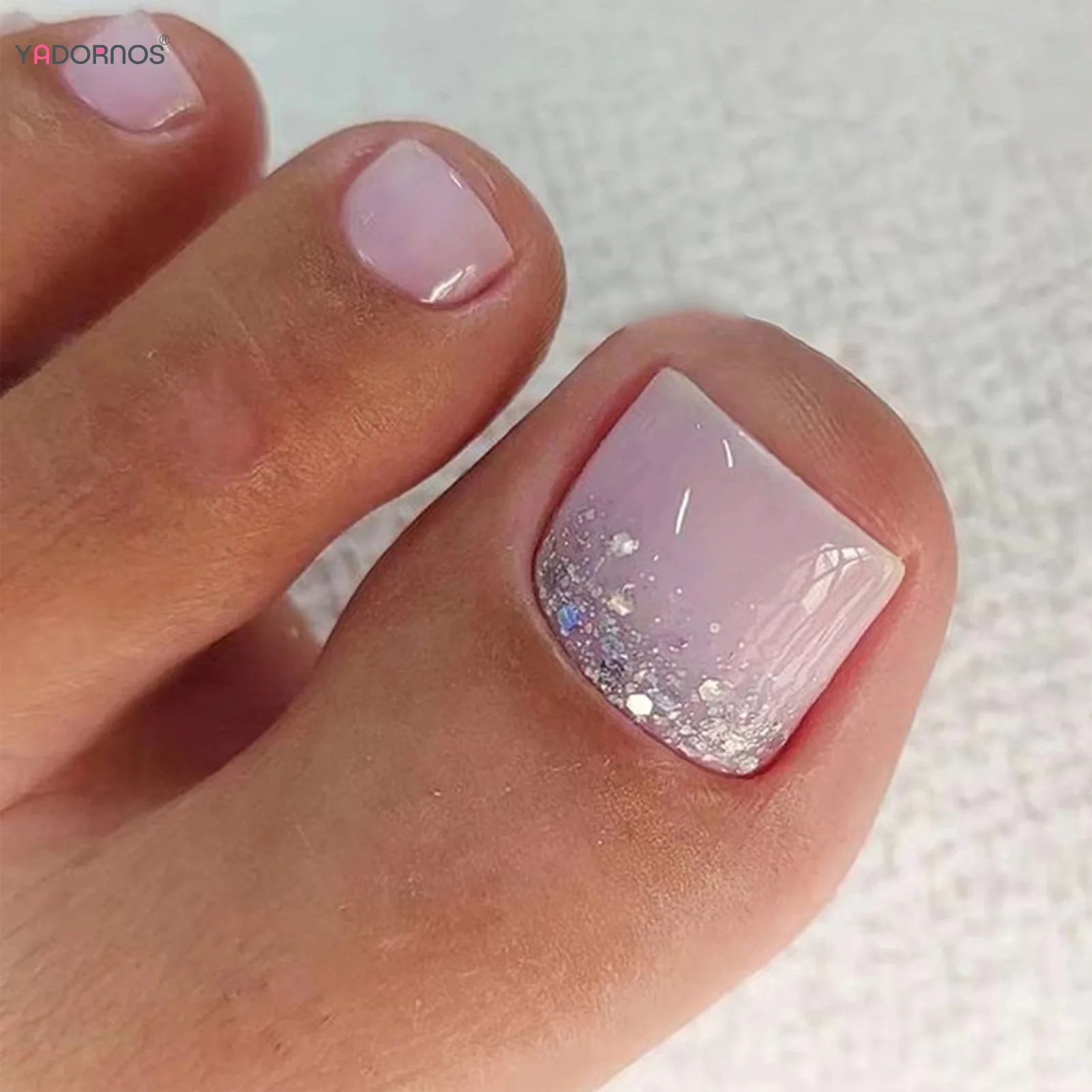 Simple Press on Toenails Silver Glitter Powder Fake Toe Nails Tips Short Square False Nails for Feet Women Summer Barefoot Decor